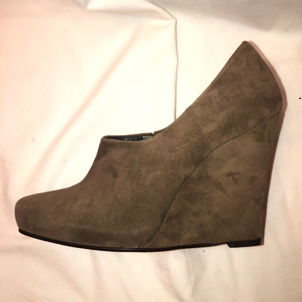 Stuart Weitzman Wedge Bootie (Size 8.5) - image 2